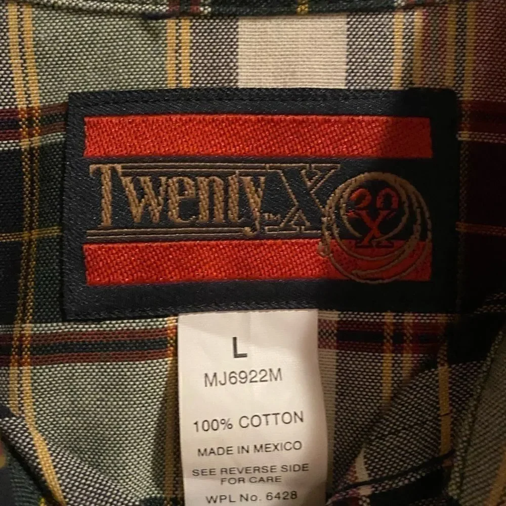 Twenty X Button Up Plaid Shirt Size Large